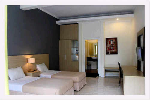 Tanjung Plaza Hotel Prigen Exterior foto