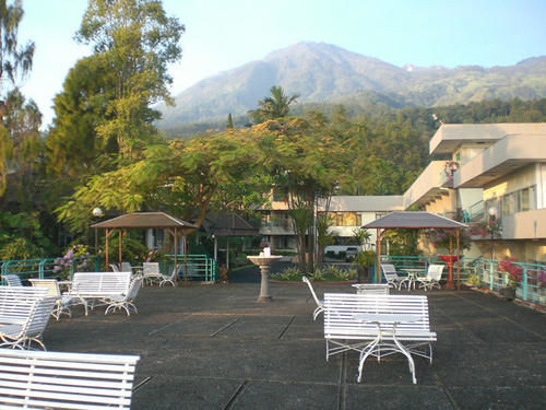 Tanjung Plaza Hotel Prigen Exterior foto